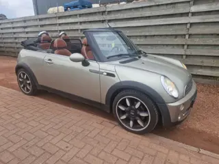 Mini Mini Cabrio 1.6 One Sidewalk
