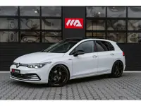 Volkswagen Golf 1.5 eTSI R-Line Business | Panoramadak | ACC | Automaat