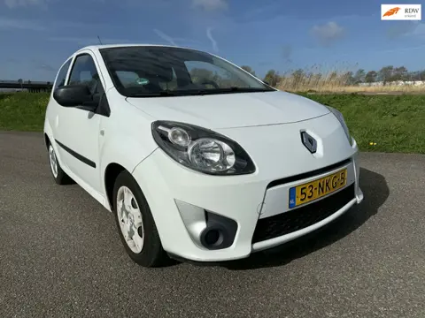 Renault Twingo 1.2-16V Authentique incl nw apk garantie beurtje ! met airco & trekhaak !