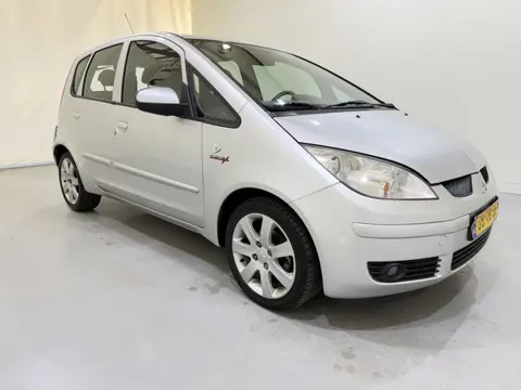 Mitsubishi Colt 1.3 HeartbeatAirco (bj 2006)