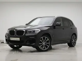 BMW X3 xDrive30e M-Sport | Trekhaak | Panorama | Head-Up | Camera | Leder |