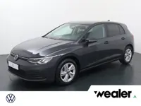 Volkswagen Golf 1.0 eTSI Life | 110 PK | Automaat | Trekhaak | Voorstoelen verwarmd | Apple Carplay/