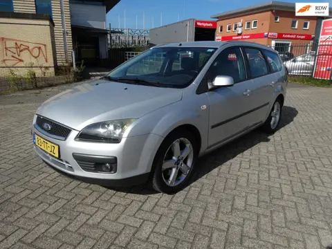 Ford Focus Wagon 2.0-16V Rally Edition Airco Cruise Onderhoudsboekjes zie foto,s