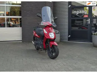 SYM Snorscooter Orbit ll