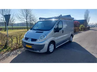 Renault Trafic 2.0 dCi T27 L1H1 Générique AIRCO/NAVI BJ 2010
