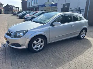 Opel Astra GTC 1.6 Business