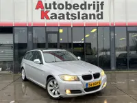 BMW 3-serie Touring 320i Business Line - Pano - Cruise -
