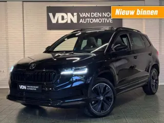 SKODA KAROQ 1.5 TSI ACT Sportline Business DSG Pano Virtual ACC Trekhaak Stoelverw 18''