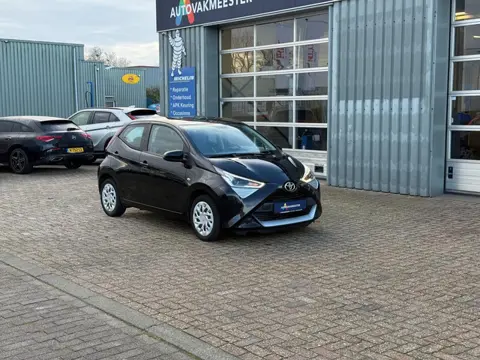 Toyota Aygo 1.0 VVT-i x-play |Camera|Airco|12 Maanden Bovag Garantie
