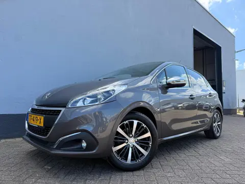 Peugeot 208 1.2 PureTech Allure - Panorama - CarPlay