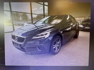 Volvo V40 Cross Country 1.5 T3 152 PK Momentum | Navi | Cruise | Regen sensor | % Bovag Occasion Par