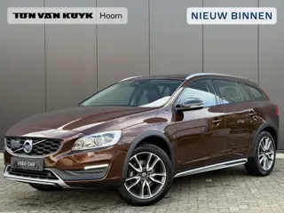Volvo V60 Cross Country 2.0 D4 Summum Intellisafe Leder Schuifdak Trekhaak afneembaar Adaptive Blis