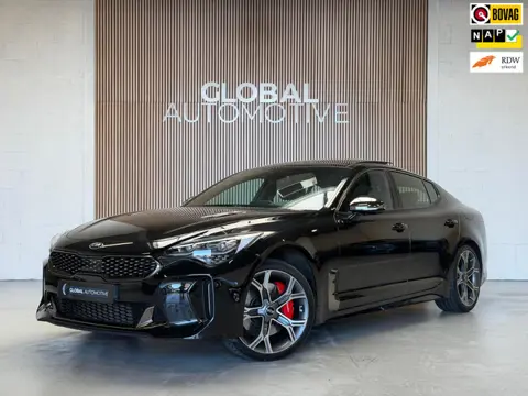 Kia Stinger 3.3 V6 T-GDI AWD GT - SCHUIFDAK - NL AUTO - STOELVENTILATIE - ALCANTARA DAKHEMEL
