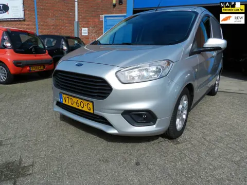 Ford Transit Courier 1.5 TDCI Limited Duratorq S&S