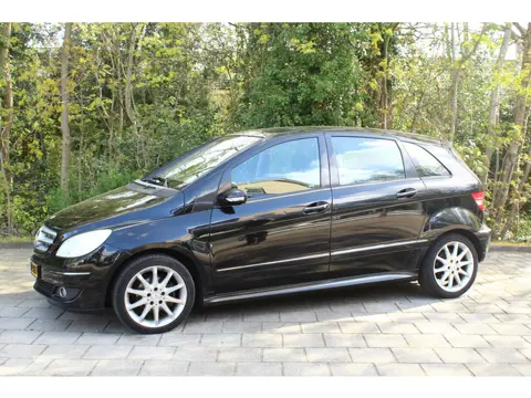 Mercedes-Benz B-klasse APK nieuw, trekhaak mooie auto! 170