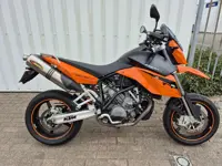 KTM990SMT uit 2008, dikke supermoto