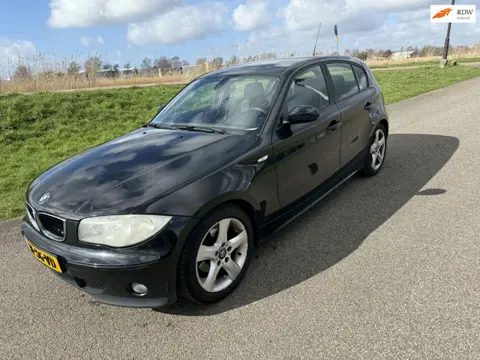 BMW 1-serie 118i High Executive AUTOMAAT! LEES ADVERTENTIE!!