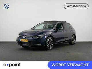 Volkswagen Golf 1.5 eHybrid Life Edition 204 pk Automaat (DSG) | Verlengde garantie | Navigatie via 