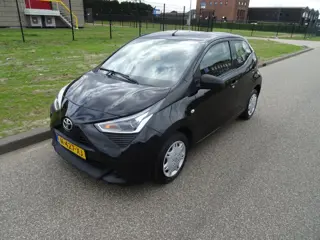 Toyota Aygo 1.0 VVT-i x-fun