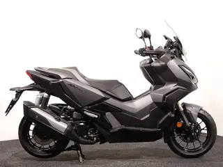 Honda ADV 350 (bj 2023)