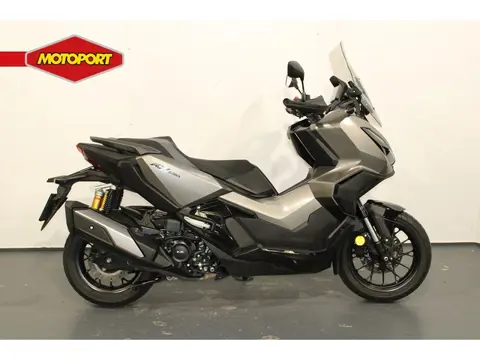 Honda ADV 350 A (bj 2025)