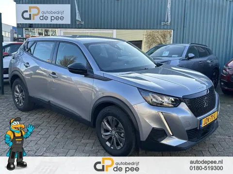 Peugeot 2008 1.2 PureTech Allure GARANTIE/CARPLAY/CLIMA/CRUISE/NAVI/LICHTM. rijklaarprijs!