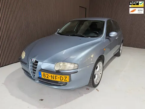 Alfa Romeo 147 1.6 T.Spark Edizione Limitata LEER CLIMA Nieuwe apk