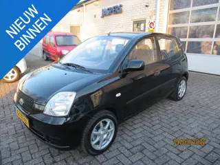 Kia Picanto 1.1 LXE airco Kia Picanto 1.1 LXE