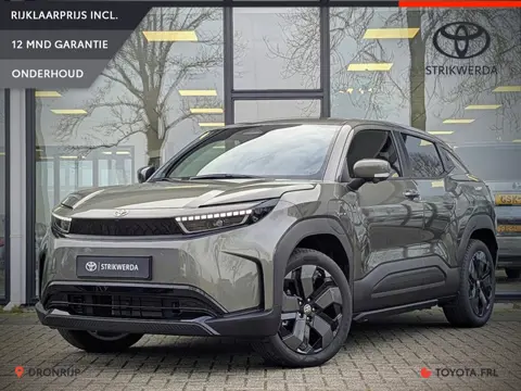 Toyota Urban Cruiser Executive AWD 61 kWh | JBL | Stoel- stuurverwarming | Elek. verst. stoel | Half