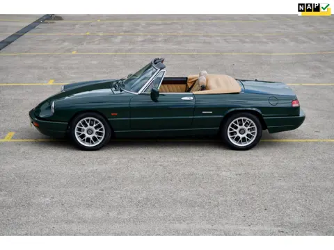 Alfa Romeo Spider 2.0