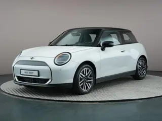 MINI Electric Cooper E Classic S 40.7 kWh SEAF Comfort Access | Head-up Display | Stoelverwarming |