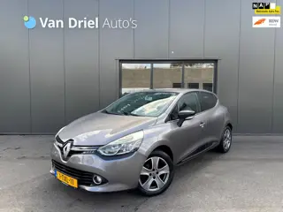 Renault Clio TCe 90 Night&Day / Navigatie / Parkeersensoren achter!