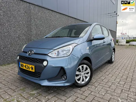 Hyundai I10 1.0i Go! 2017 / NAVI / CRUISE / CARPLAY / CLIMA /