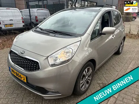 Kia Venga 1.4 CVVT 1e eig. 94.000km. Clima Navi Trekhaak 1300kg. Schuifdak