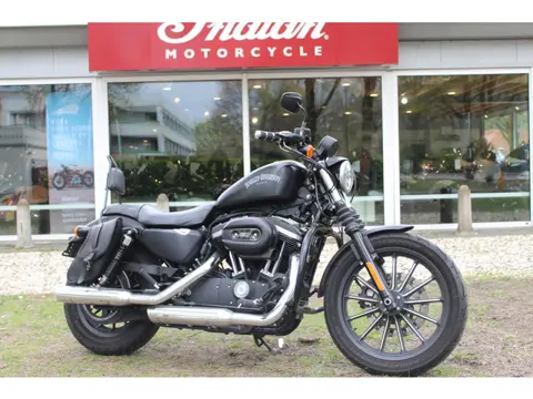 Harley-Davidson Sportster XL 883  883 Iron Sportster