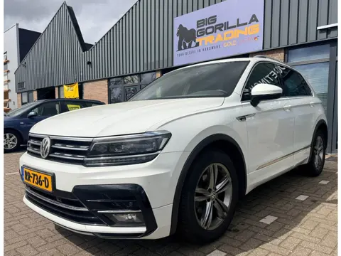 Volkswagen Tiguan 1.4 TSI Comfortline Business R-Line
