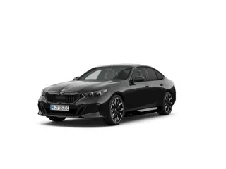 BMW 5 Serie 530e | M-Sport Pro | 21'' | Panorama. | Comf. stoel + vent. | Trekhaak | Head-Up | Comf.