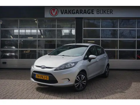 Ford Fiesta 1.25 Limited Nieuwe apk! (bj 2011)