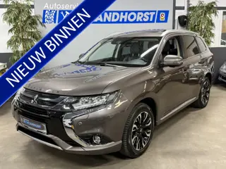 Mitsubishi Outlander 2.0 PHEV Pure // Leer // Camera // Schuifdak