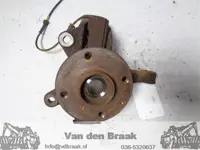 Peugeot 107 2005-2014 Fusee links voor