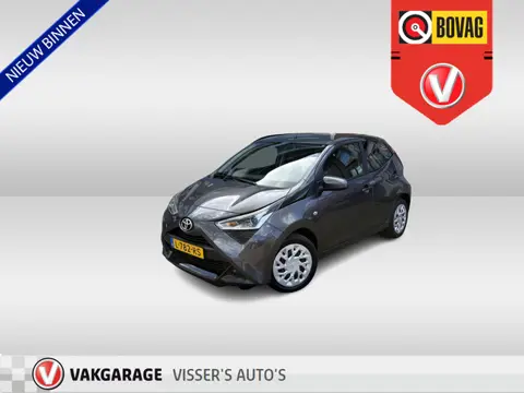 Toyota Aygo 1.0 VVT-i x-play ACHTERUITRIJ CAMERA | groot scherm | applecarplay/android auto | achter