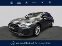Audi A3 Sportback 30 TFSI 116Pk S Edition / Camera / Parkeerhulp Plus / Lichtpakket Pro