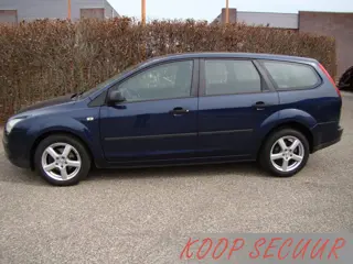 Ford FOCUS Wagon 1.6-16V Champion (bj 2005)
