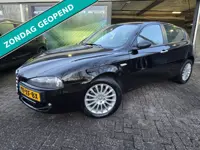 Alfa Romeo 147 2.0 T.Spark Business | 12MND GARANTIE | AIRCO | ELEC RAMEN | CRUISE | LMV|