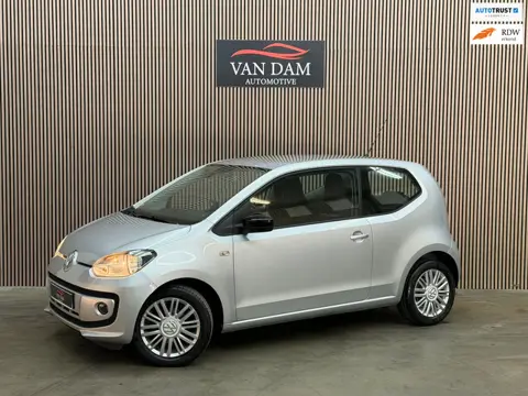 Volkswagen Up! 1.0 high up! CUP 2014 AUTOMAAT / CRUISE CAR-PLAY