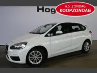 BMW 2 Serie Active Tourer 218i Airco Trekhaak LED Lichtmetaal Rijklaarprijs Inruil Mogelijk!