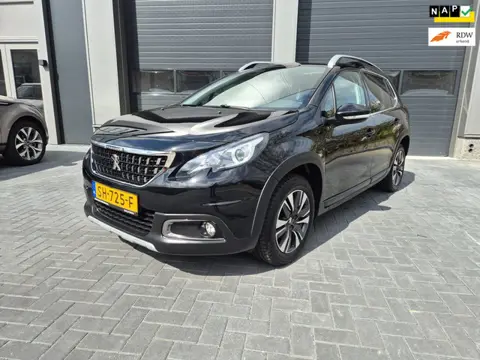 Peugeot 2008 1.2 PureTech Allure Pano Trekhaak Airco