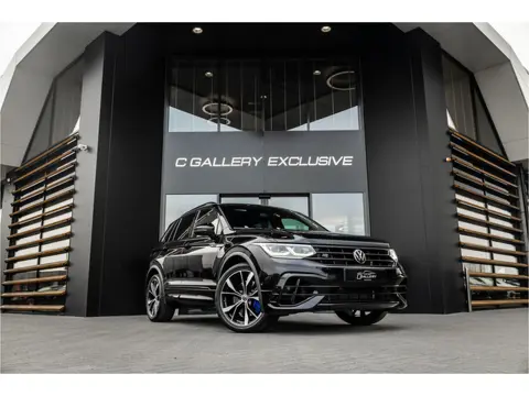 Volkswagen Tiguan 2.0 TSI R 4Motion - Panorama | Akrapovic | Memory | ACC | Keyless