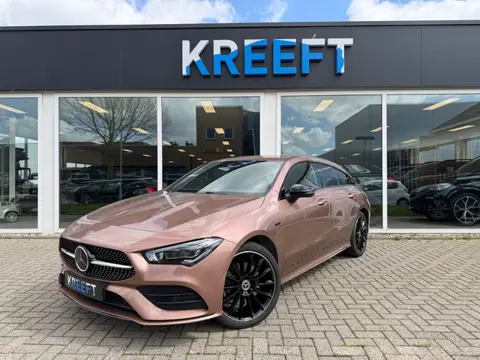 Mercedes-Benz CLA-Klasse Shooting Brake 250 e Premium Roségoud | Head up | Sfeer | ACC