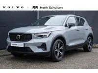 Volvo XC40 B4 Plus Dark | Verwarmde Voorstoelen en Stuurwiel | Semi- Elektrische Trekhaak | Verwarmb
